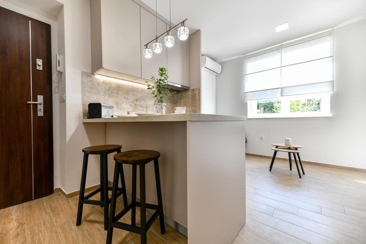 Brand New Apartment "Libra" Zara Esterno foto