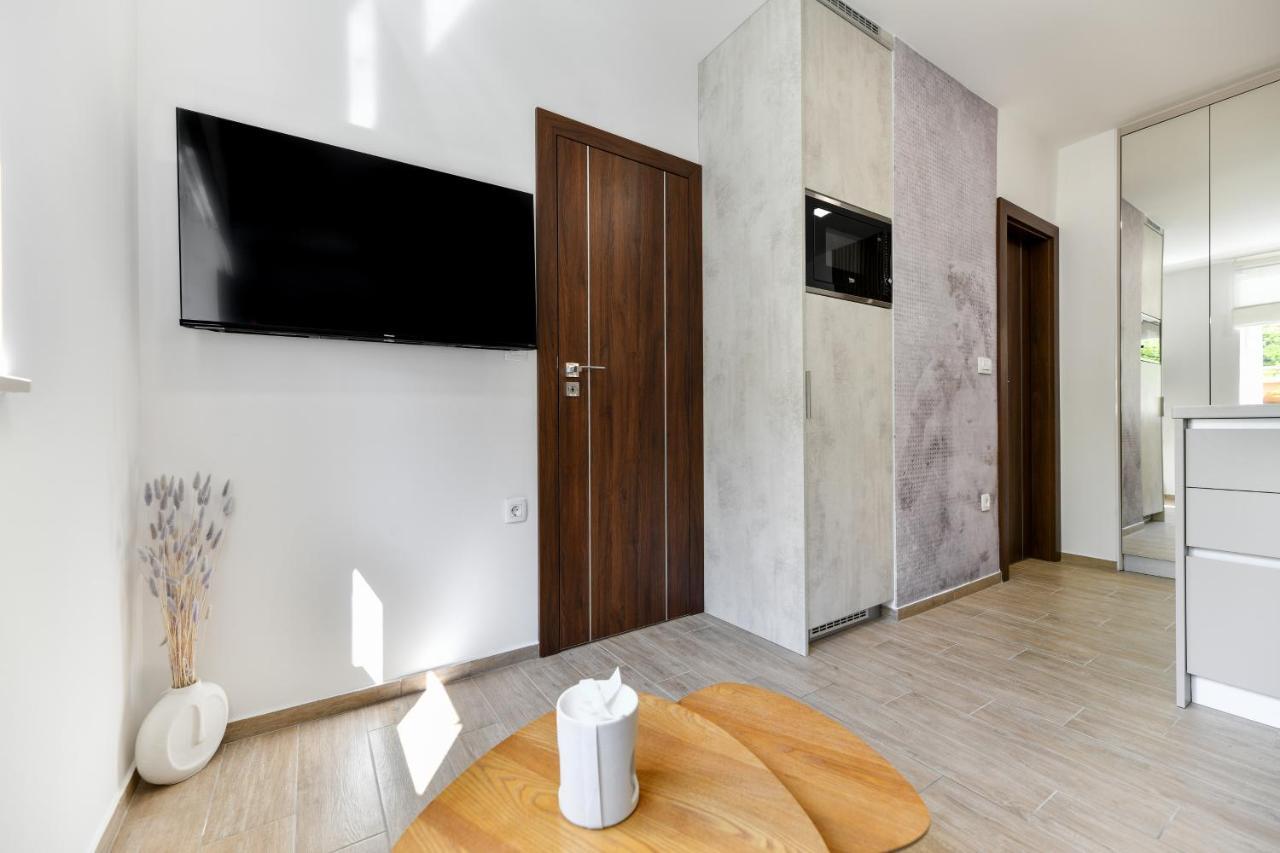 Brand New Apartment "Libra" Zara Esterno foto