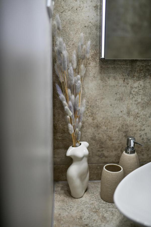 Brand New Apartment "Libra" Zara Esterno foto